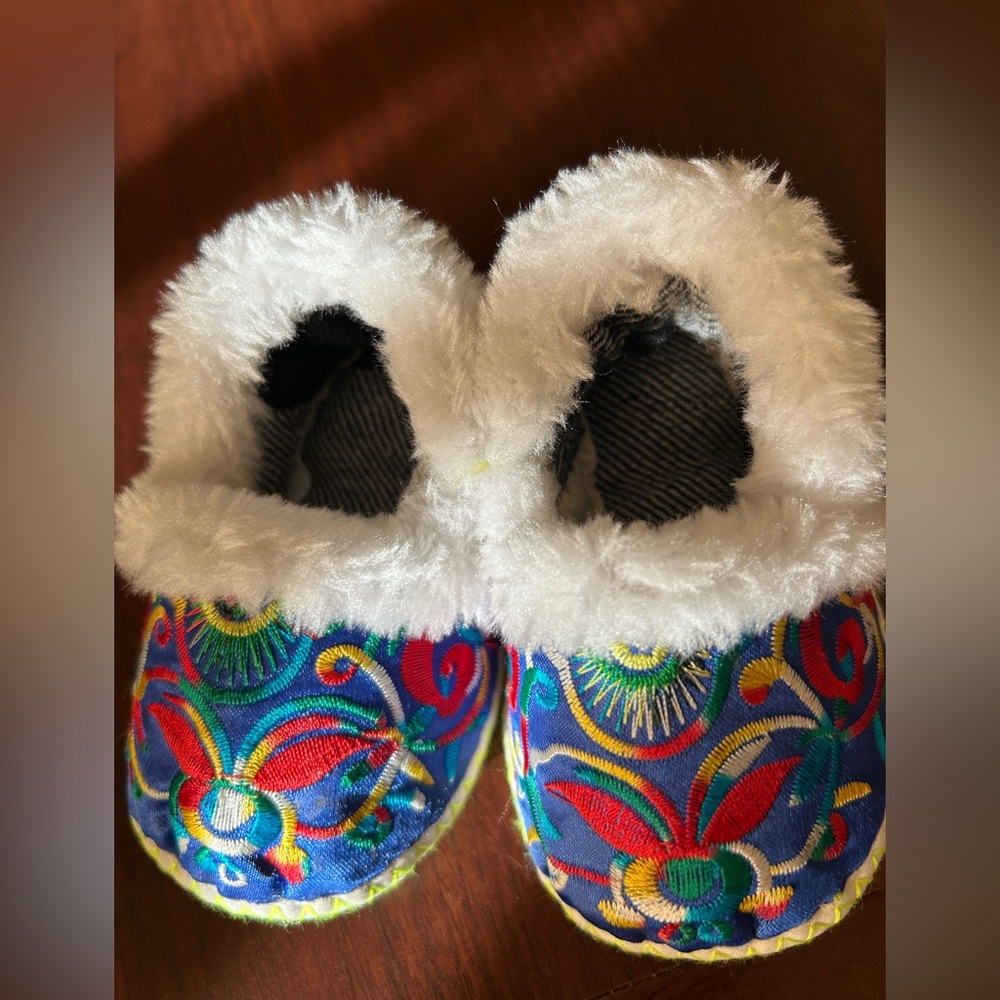 Handmade: Baby Slippers - Cross-Stitched & Embroidered - Picture 10 of 11